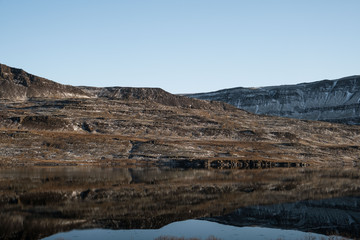 Fototapeta na wymiar Söðufell am See Geitabergsvatn nahe Borgarnes. /