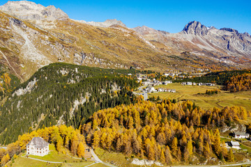 Val Bregaglia - Svizzera - Passo del Maloja - Vista aerea autunnale 