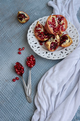 Obraz na płótnie Canvas Pomegranate seeds. Raw organic antioxidant food