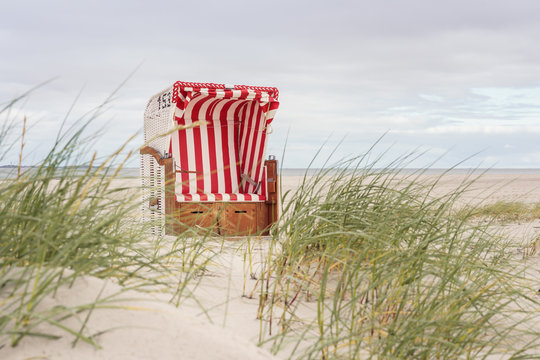Strandkorb am Meer