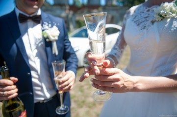 wedding,wedding decoration,groom, bride,flowers,wedding rings,the wedding cake,firework