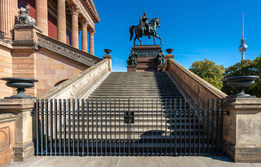 Obraz premium Reiterdenkmal Alte Nationalgalerie