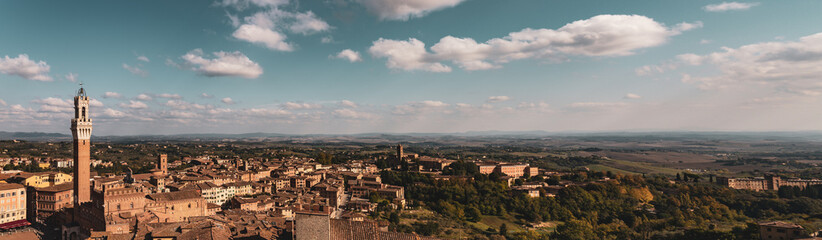 Fototapeta premium Traumhaftes Panorama von Siena