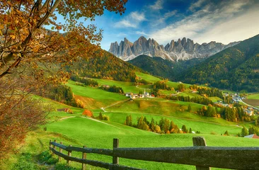 Photo sur Plexiglas Dolomites Beautiful landscape of Italian dolomites - Santa maddalena