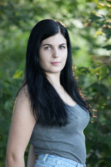 Naklejka premium portrait of a beautiful happy woman standing