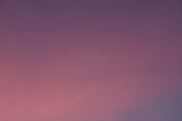 Fototapeta na wymiar Purple blue cloudy sunset