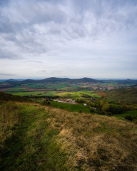 Fototapeta premium Aussicht auf Zierenberg vom Dörnberg, Kassel, Deutschland