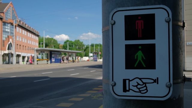 Budapest, Paso de peatones. Hungr&iacute;a, Europa.