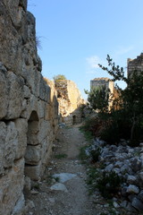 Fototapeta na wymiar Korikos fortress in the Turkish province of Mersin on the Mediterranean coast, ancient ruins