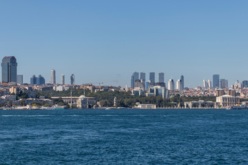 Fototapeta premium Amazing Cityscape from Bosporus to city of Istanbul