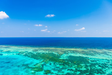 Obraz premium 宮古島の海 Beautiful beach in Miyakojima Island, Okinawa.