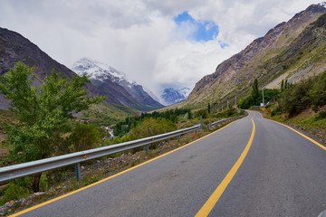 Fototapeta premium road in the mountains