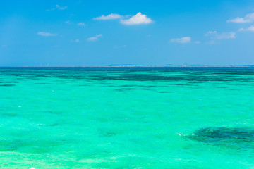 宮古島の海　Beautiful beach in Miyakojima Island, Okinawa.