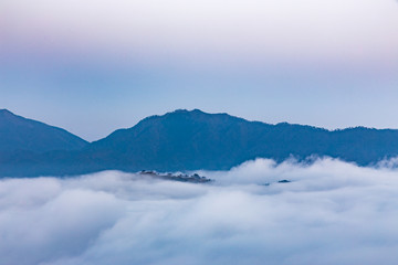 日本人なら、一生に一度は竹田城の雲海を見てみよう！