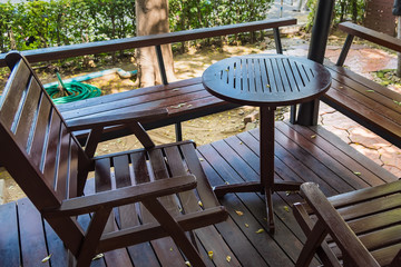 Table and chairs in a coffee shop.