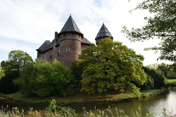 Fototapeta na wymiar Burg Linn in Krefeld Oppum