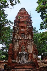 Templo budista de Wat Maha That en Ayutthaya, Tailandia.