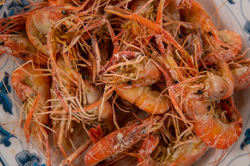 Salt-boiled live shrimp (Prawning, prawn fishing)