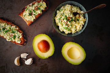 avocado brotaufstrich