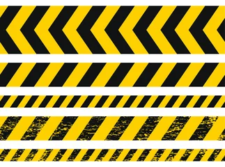 Tuinposter Seamless grunge security yellow black diagonal stripes. Safety danger signs.Warn Caution symbol. Isolated on white background. © ville