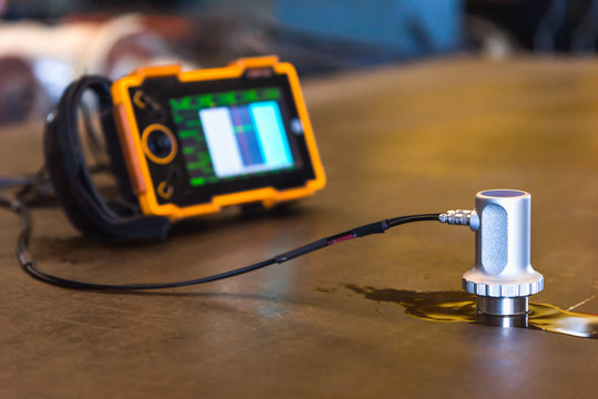 Ultrasonic test to detect imperfection or defect of steel plate in the factory, NDT Inspection.