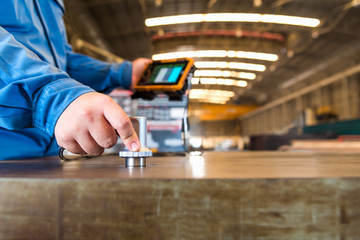 Ultrasonic test to detect imperfection or defect of steel plate in the factory, NDT Inspection.