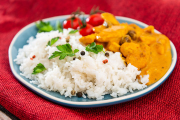 chicken tikka masala and rice basmati