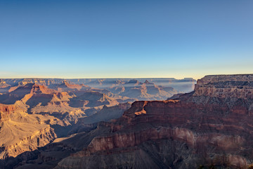 Fototapeta na wymiar South rim of grand canyon in the morning
