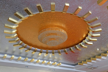 Glass chandelier modelling
