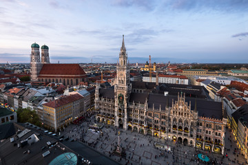 Aussicht über München mit Frauenkirche und Rathaus