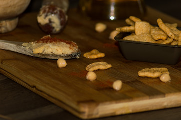 Photography of some chickpea chips with olive oil and paprika.