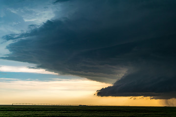 Obraz na płótnie Canvas Evening Storms