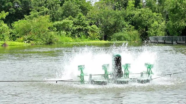 Sewage Water Spin Machine Working in Lake