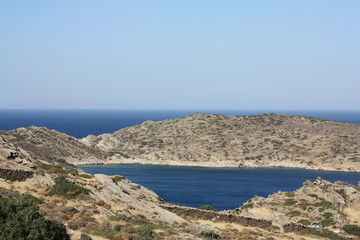Fototapeta na wymiar Ios, picturesque island with beautiful cycladic architecture, Aegean sea, Greece