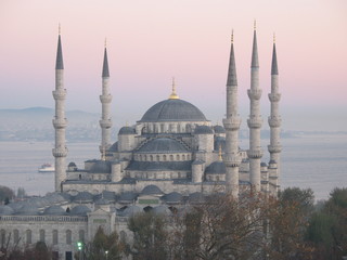 Fototapeta na wymiar sunrise in Istanbul