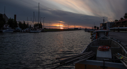 Port-zachód słońca