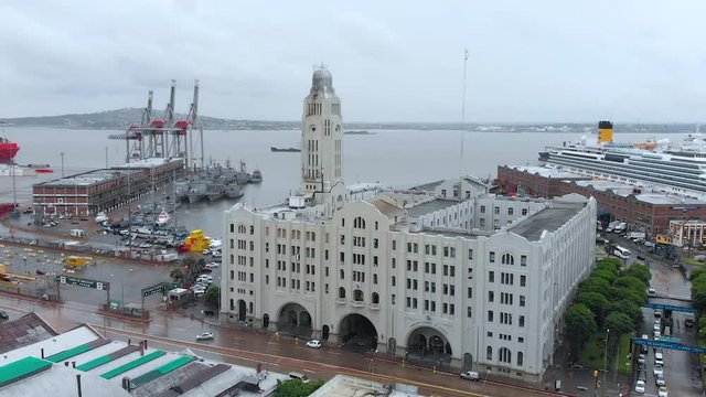 Port, National Direction of Customs, General commando of the Navy, Montevideo