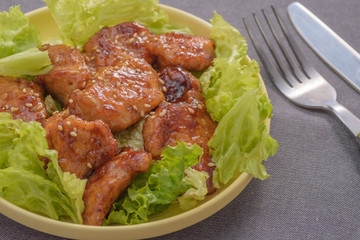 鶏肉の醤油バター炒め