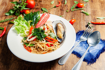 Chilli Tomato Spaghetti Seafood Drunken with Spices Decorated