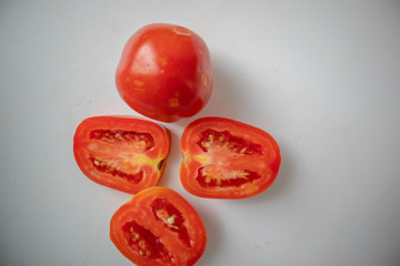 Tomato and half tomatoes