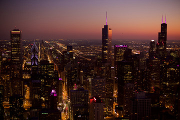 Fototapeta na wymiar Chicago Downtown am Abend 