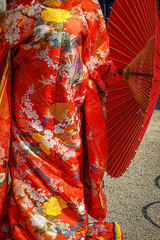 赤い十二単（日本民族衣装）