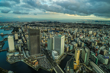 横浜ランドマークタワー展望台から見える横浜の街並みと夕景