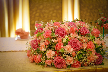 おしゃれな花束のイメージ（結婚式）