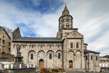 Fototapeta na wymiar Basilica Notre-Dame d'Orcival, France