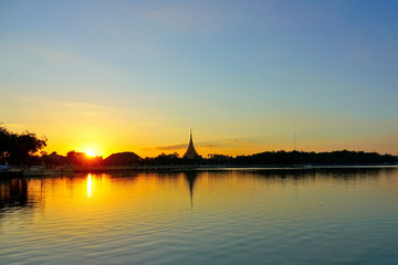 Fototapeta na wymiar Thailand Khno Kaen Sunset