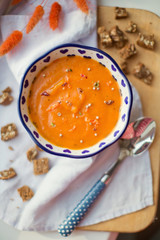 Spicy pumpkin soup with croutons