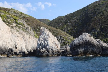 Fototapeta premium Rocky coastline in Greece