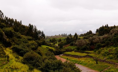 Obraz premium View to ruins of Puca Pucara aka Red Fortress at Cuzco, Peru