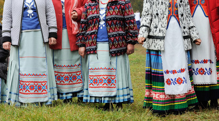Belarusian national women's clothing. Skirts. Aprons. Handwork. Embroidery